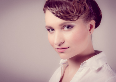 Fotograaf: Gen Vagula / Modell: Annina / Punutised: Maarja